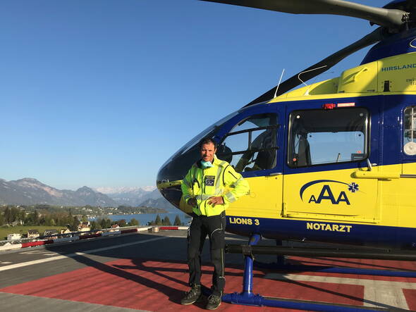 Zoom: Mathias Hediger unterwegs im Corona-Heli